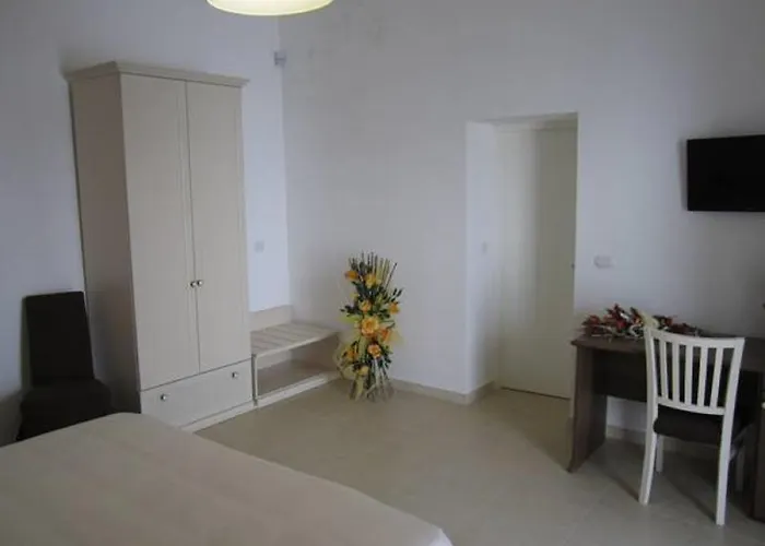 Casa Alice לינה וארוחת בוקר פלאג'אנו